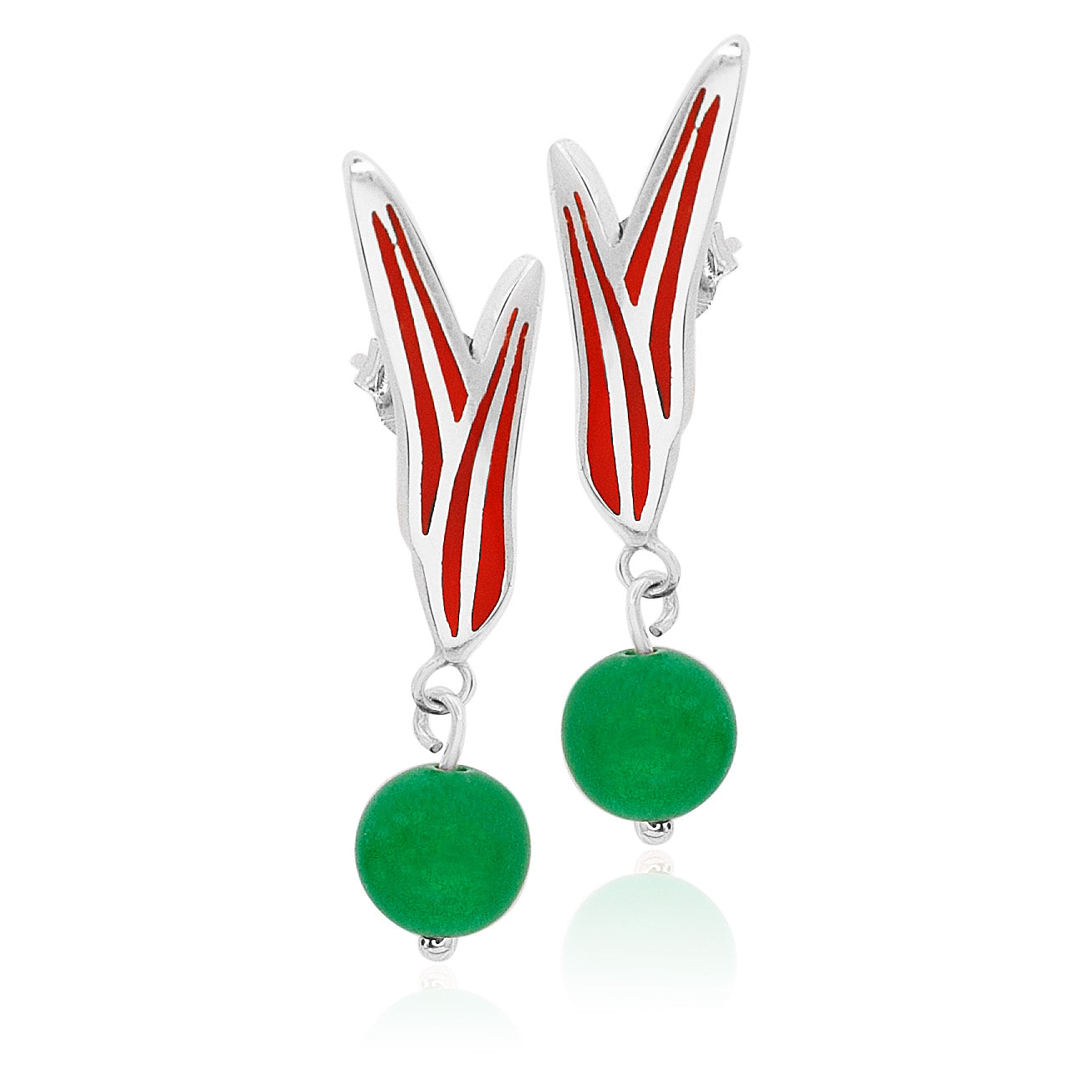 Silver earrings with vibrant red inlay in a leaf pattern, complemented by lush green agate beads, merge nature’s palette with elegant red design.