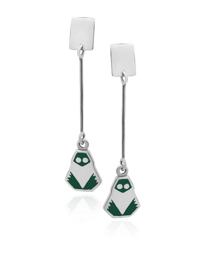 Elegant .925 sterling silver drop earrings with a stylized frog design in green inlay, reflecting a fusion of modern style and nature inspiration